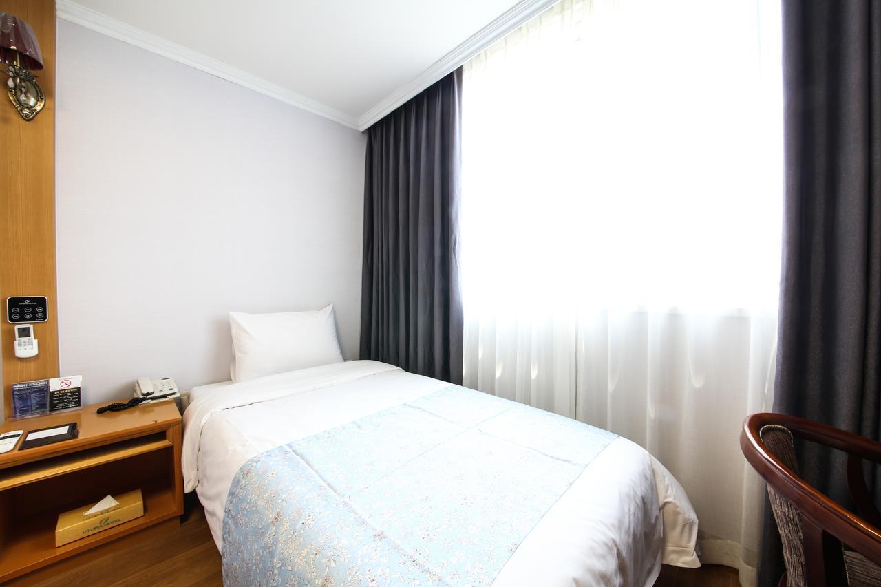Gwangalli Utopia Tourist Hotel Busan Exteriör bild