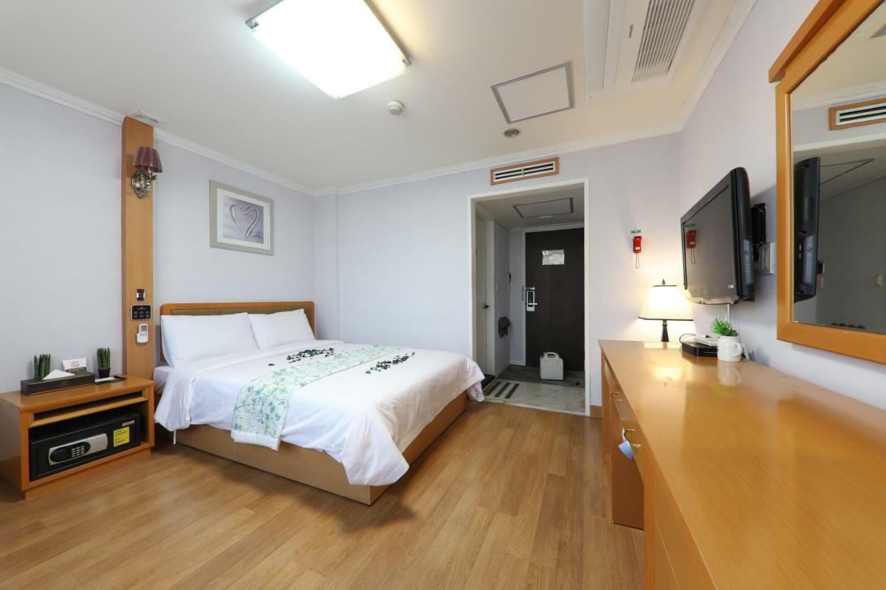 Gwangalli Utopia Tourist Hotel Busan Exteriör bild